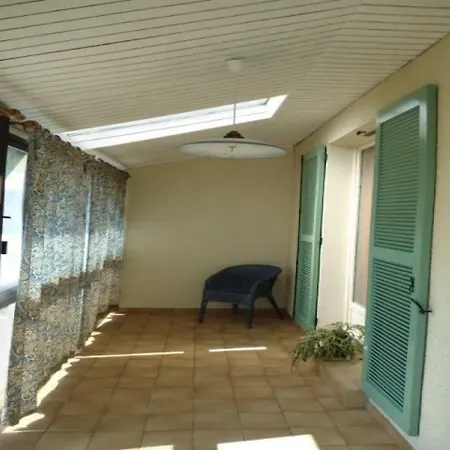 House - 4 Pers, 100 M2, 3/2 *